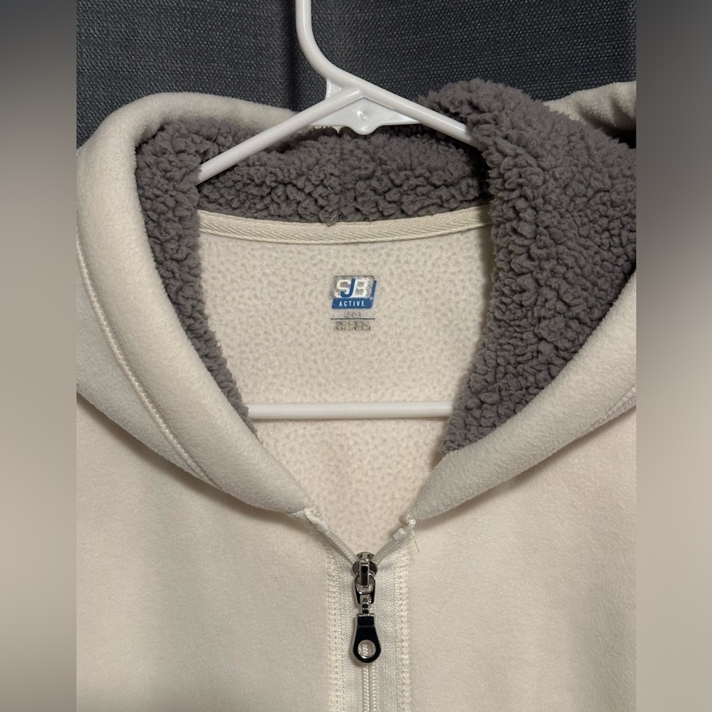 St. John’s Bay Hooded Lightweight Jacket - Picture 6 of 8